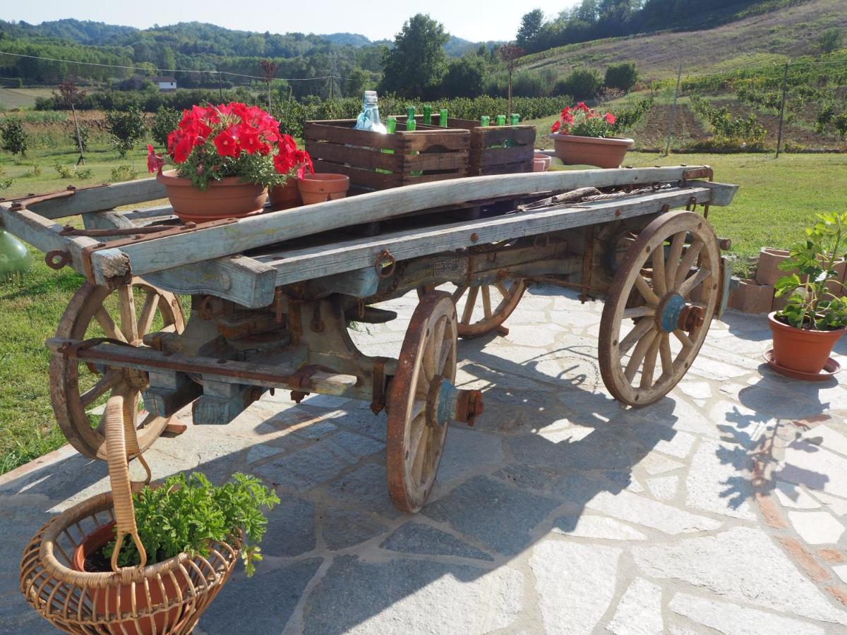 Bed and Breakfast Casa Del Roseto Belveglio Exterior foto