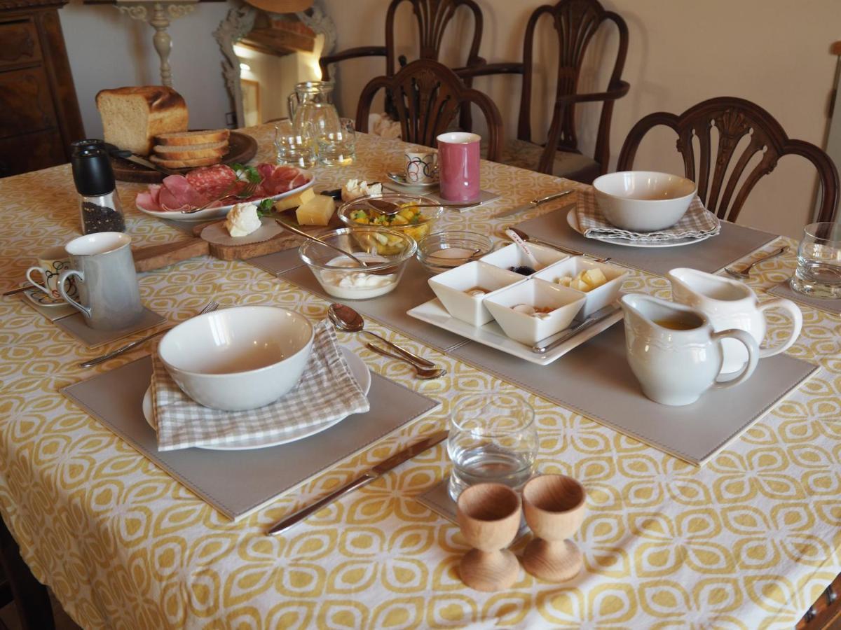 Bed and Breakfast Casa Del Roseto Belveglio Exterior foto